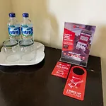 RedDoorz Plus near Alun Alun Karanganyar