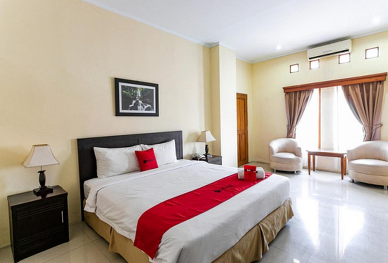 Hotel Reddoorz Near Alun Alun Karanganyar Surakarta (Solo)